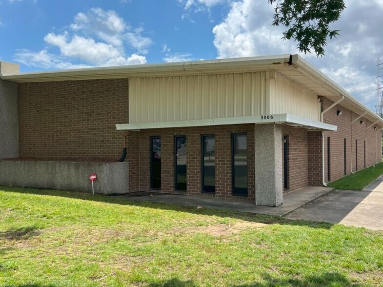 Primary Photo Of 3008 Executive Dr, Greensboro Light Manufacturing For Lease