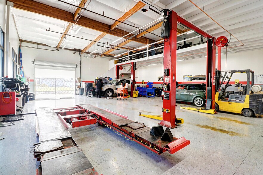 More Photos Of 7400 Elsie Ave, Sacramento Freestanding For Lease