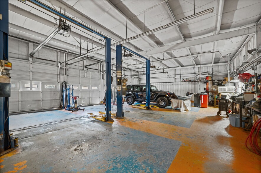 More Photos Of 400 E Pike St, Attica Auto Dealership For Sale