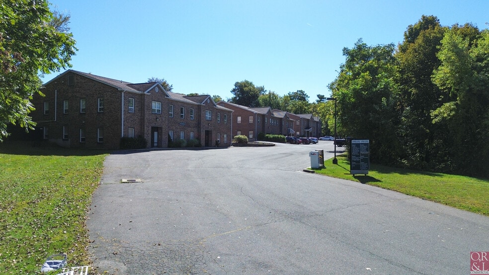 More Photos Of 816 Broad St, Meriden Unknown For Lease