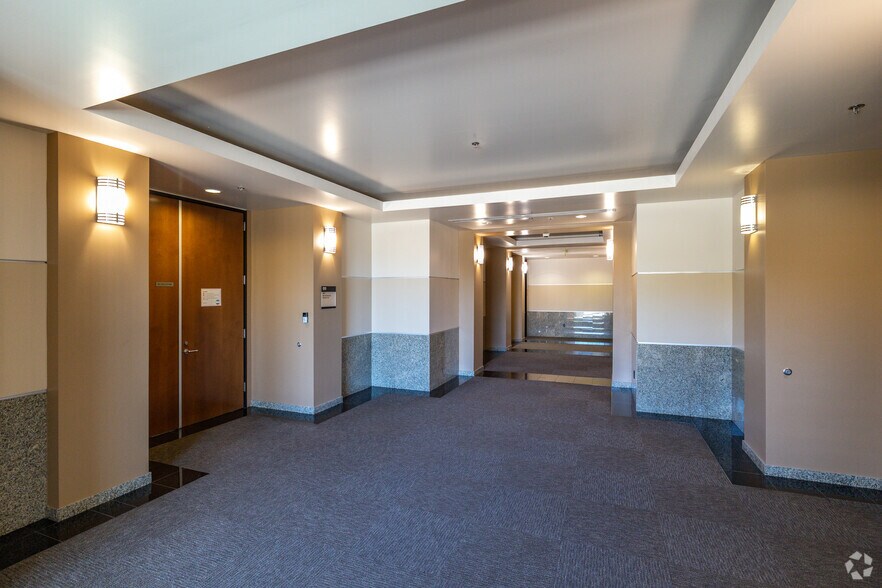 More Photos Of 1 Ridgegate Dr, Temecula Office For Lease