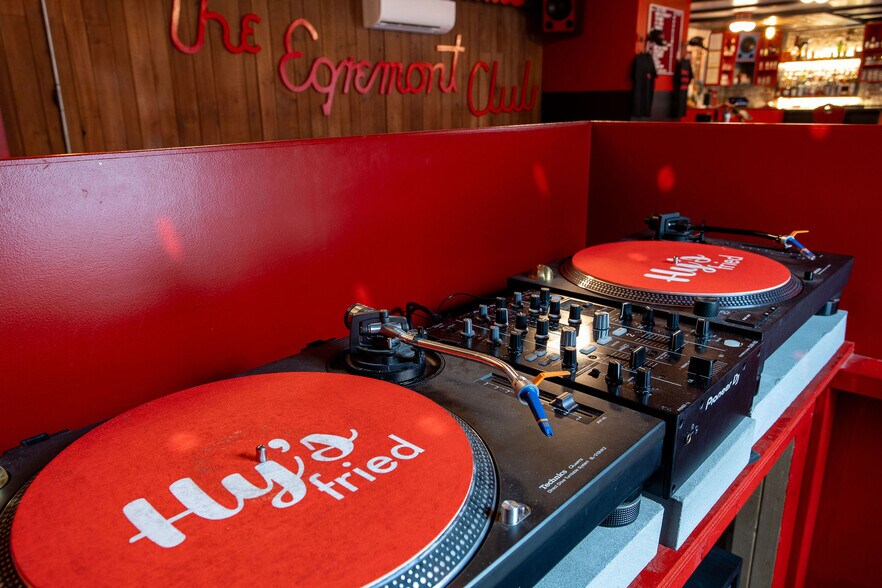 More Photos Of 264 Hillsdale Rd, Egremont Sports And Entertainment For Sale