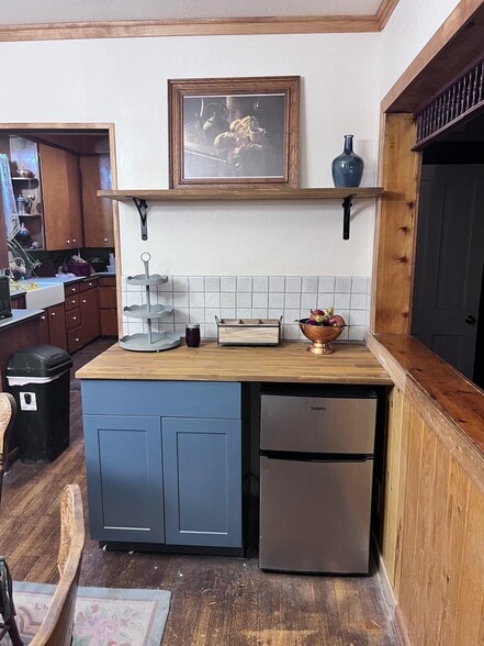 More Photos Of 200 S California St, Dorris Hospitality For Sale