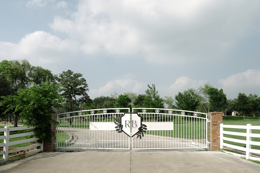 More Photos Of 711 Old Antioch Rd, Smithville Lodge Meeting Hall For Sale