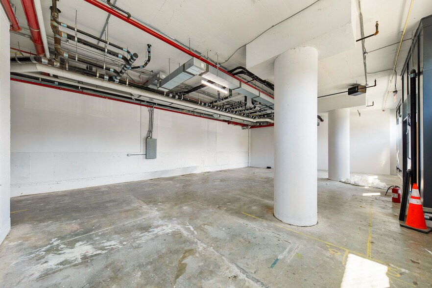 More Photos Of 737 4th Ave, Brooklyn Apartments For Lease