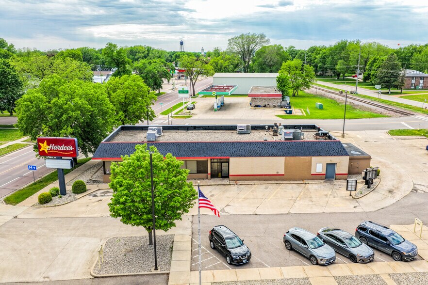 More Photos Of 320 Main St W, Sleepy Eye Fast Food For Sale
