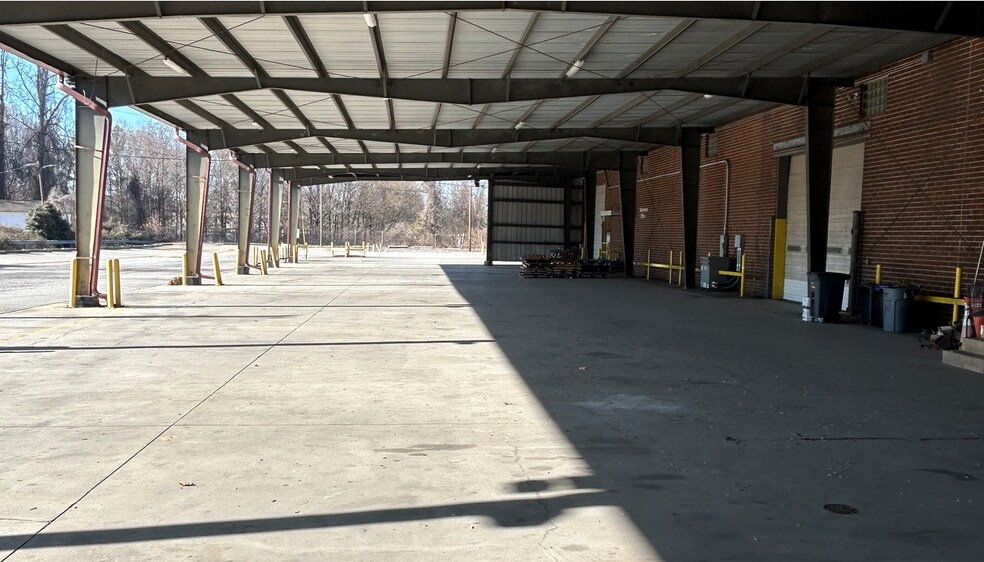 More Photos Of 1271 Tacoma Dr NW, Atlanta Warehouse For Sale