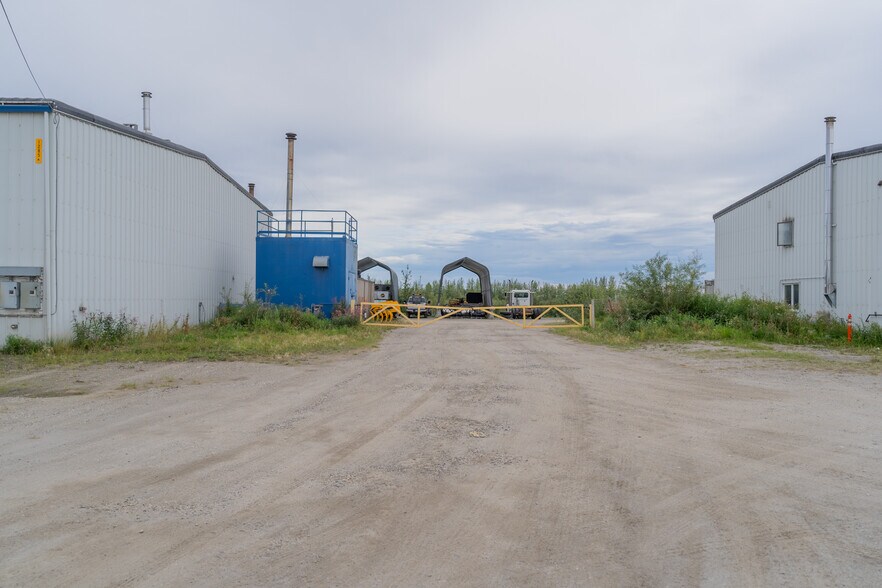 More Photos Of 1285 Queens Way, Fairbanks Warehouse For Sale