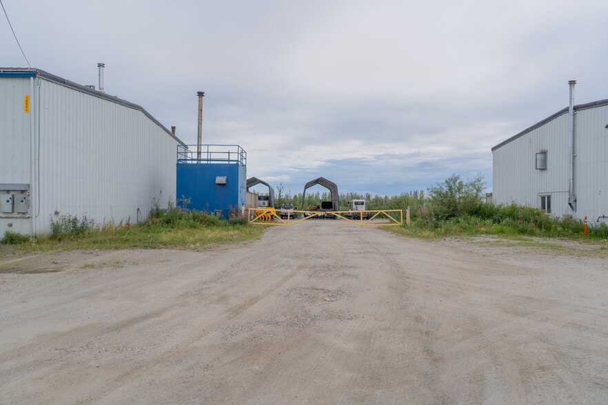 More Photos Of 1285 Queens Way, Fairbanks Warehouse For Sale