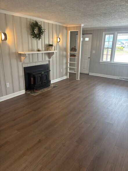 More Photos Of 500 Sharon Rd, King William Office Residential For Sale