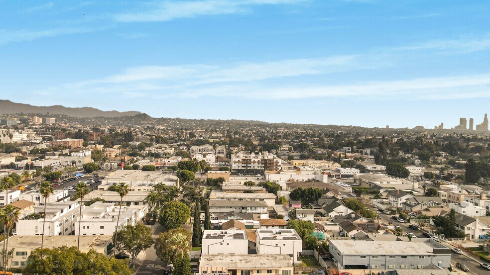 More Photos Of 5456 Barton Ave, Los Angeles Apartments For Sale