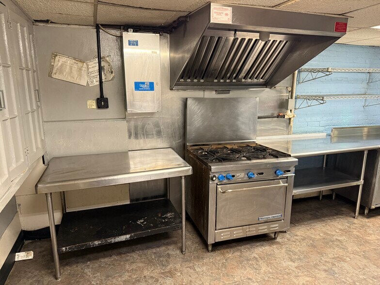 More Photos Of 57-59 Sharp St, Haverstraw Office For Sale