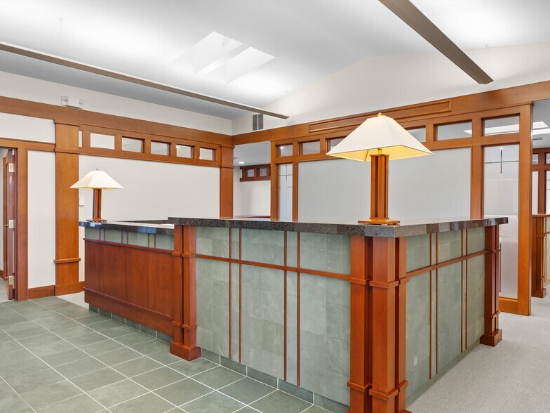 More Photos Of 1000 Maritime Dr, Manitowoc Medical For Lease