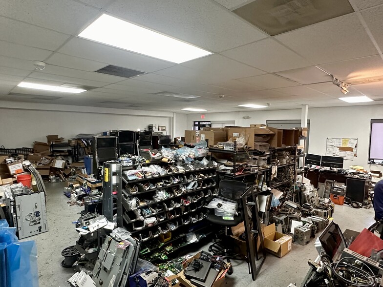 More Photos Of 3732-3758 SW 30th Ave, Fort Lauderdale Warehouse For Sale