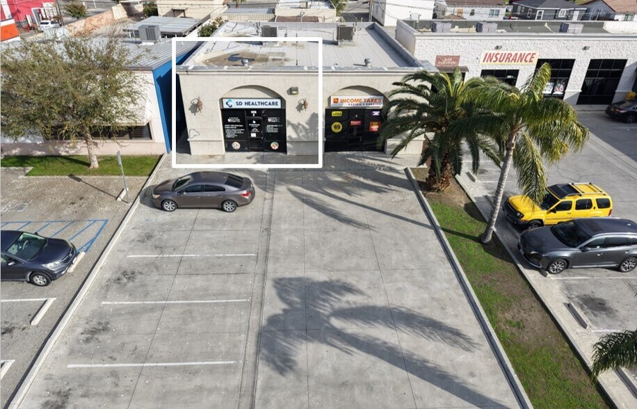 More Photos Of 1426 High St, Delano Storefront Retail Office For Lease