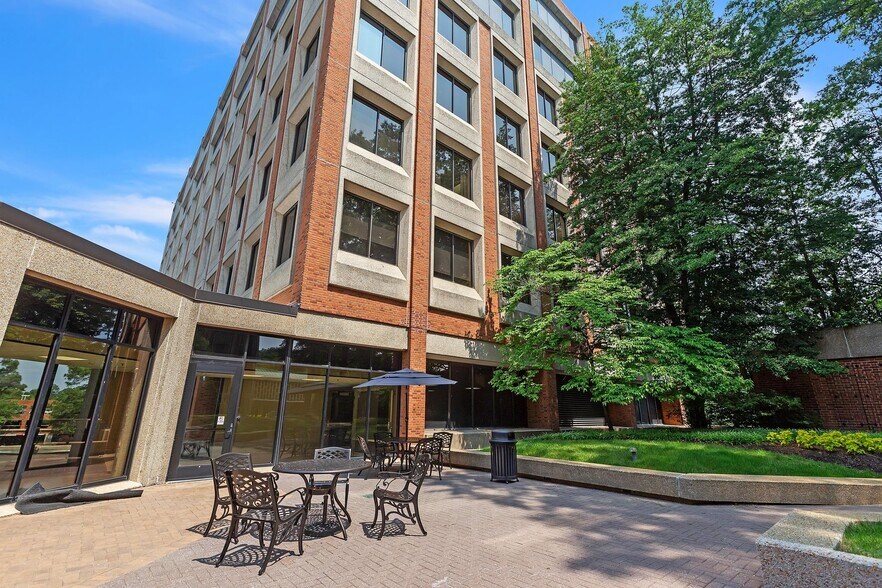 More Photos Of 5855 Bremo Rd, Richmond Medical For Lease