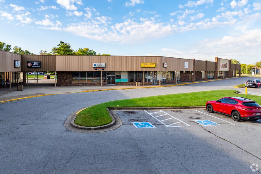 More Photos Of 3411-3441 Breckenridge Ln, Louisville Unknown For Lease