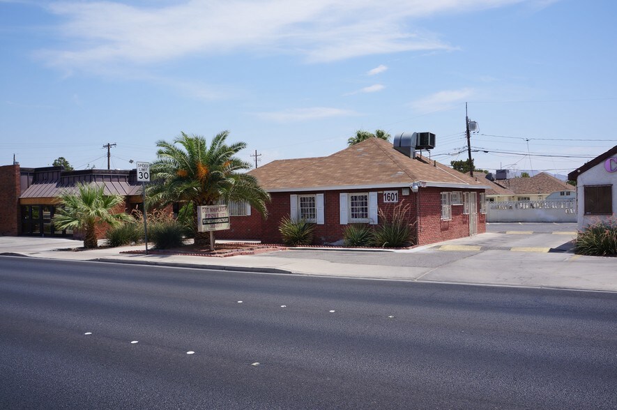More Photos Of 1601 S Maryland Pky, Las Vegas Office For Sale