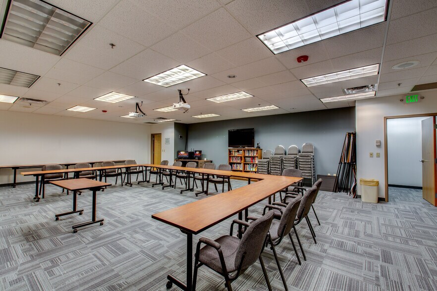 More Photos Of 5630 Ward Rd, Arvada Flex For Sale