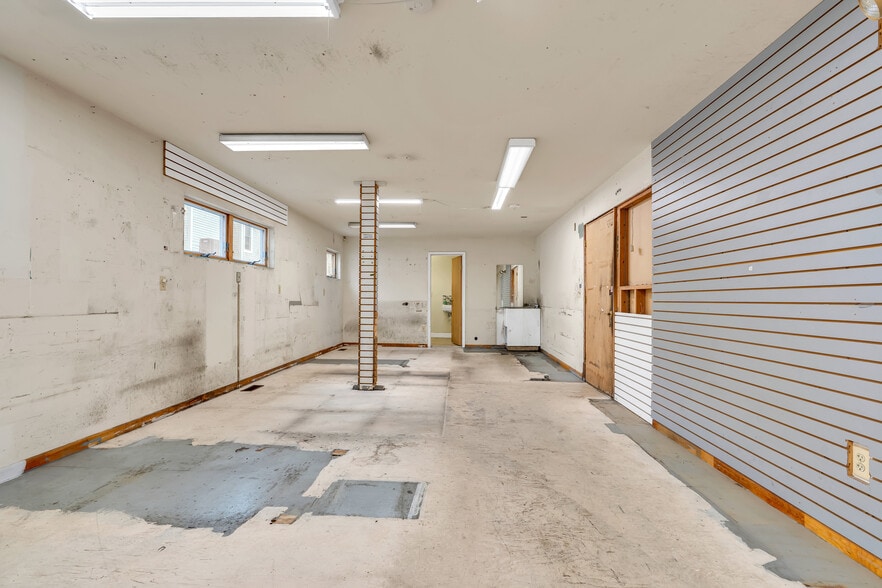 More Photos Of 150 Ocean Blvd N, Long Branch Flex For Lease