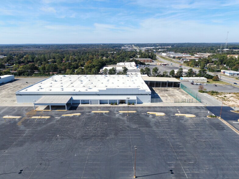More Photos Of 2525 Pio Nono Ave, Macon-Bibb Unknown For Lease