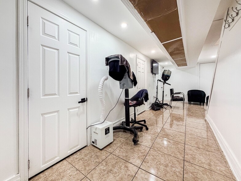 More Photos Of 887 Rutland Rd, Brooklyn General Retail For Lease