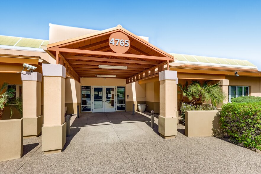 More Photos Of 4765 S Lakeshore Dr, Tempe Medical For Sale