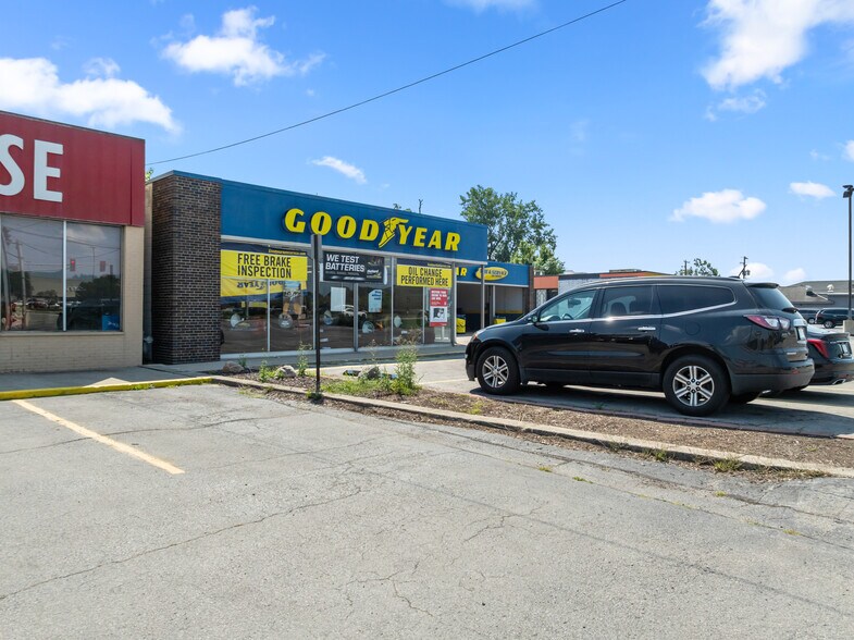 More Photos Of 4106 Coldwater Rd, Fort Wayne Auto Repair For Sale