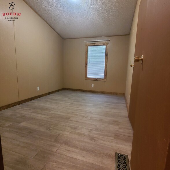 More Photos Of 138 Grey Moss Ct, Ingram Apartments For Sale