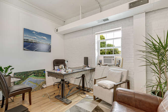 More Photos Of 1658 Lafayette St, Denver Office For Sale