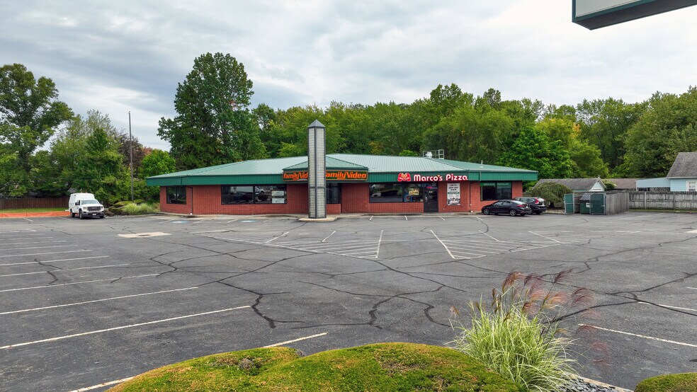 More Photos Of 2130 Eastwood Ave, Akron Freestanding For Lease