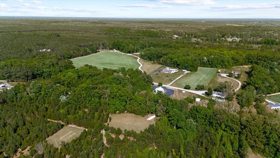 More Photos Of 22114 Carters Gate Rd, Ruther Glen Religious Facility For Sale