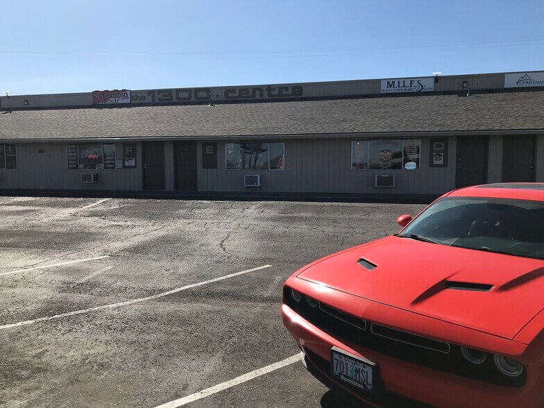 More Photos Of 1300 6th St, Umatilla Storefront Retail Office For Sale