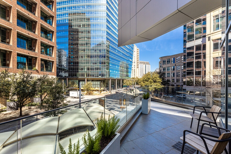 More Photos Of 1920 McKinney Ave, Dallas Office For Lease