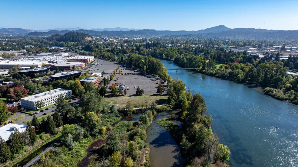 More Photos Of Valley River Center, Eugene Land For Sale