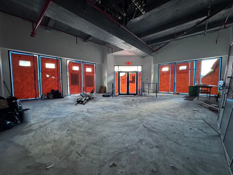 More Photos Of 16636 Jamaica Ave, Jamaica Hotel For Lease