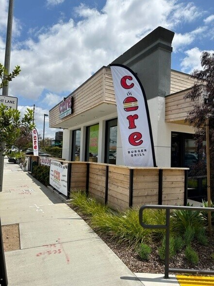 More Photos Of 1610 E Chapman Ave, Orange Restaurant For Lease