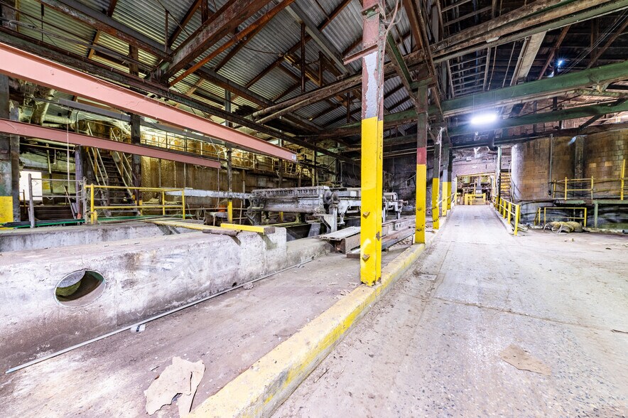 More Photos Of 164 Eyster Rd, Halltown Manufacturing For Sale