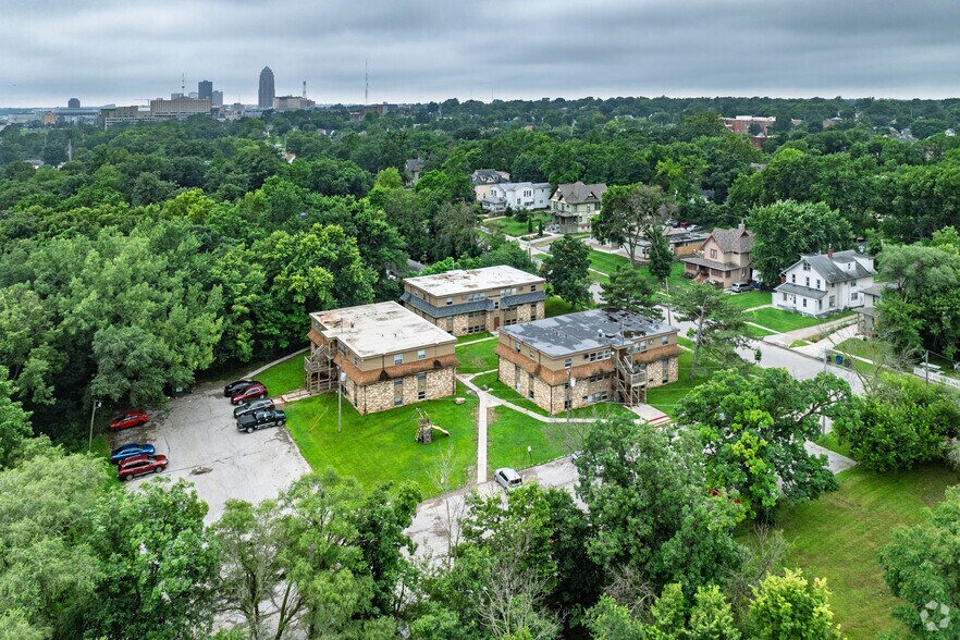 More Photos Of 1805 Arlington Ave, Des Moines Apartments For Sale