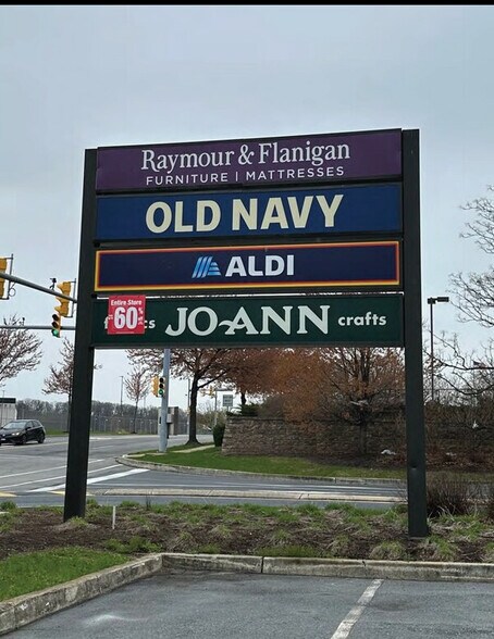 More Photos Of 1075 Woodland Rd, Reading General Retail For Lease