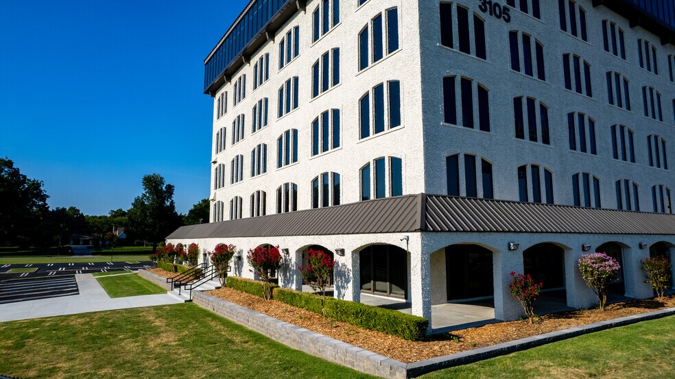 More Photos Of 3105 E Skelly Dr, Tulsa Office For Lease