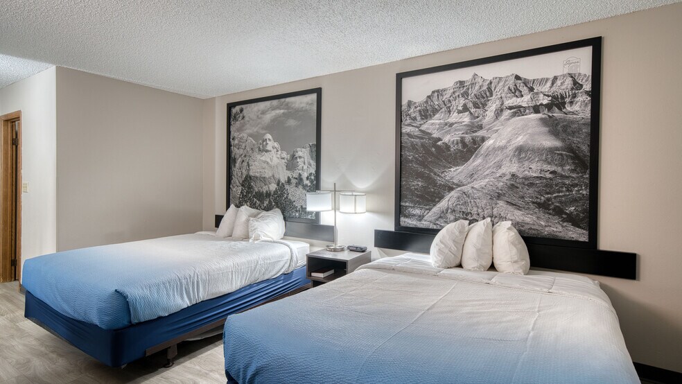 More Photos Of 2600 Whitewood Service Rd, Sturgis Hotel For Sale