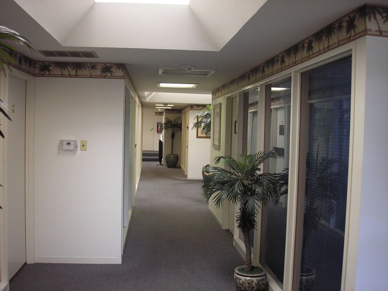 More Photos Of 615 Las Tunas Dr, Arcadia Office For Lease