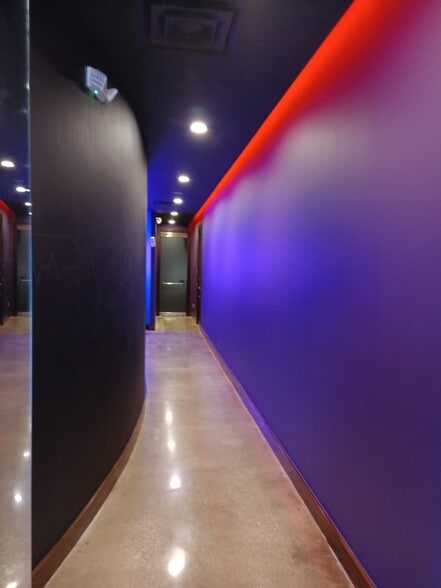 More Photos Of 12225 Westheimer Rd, Houston Freestanding For Lease