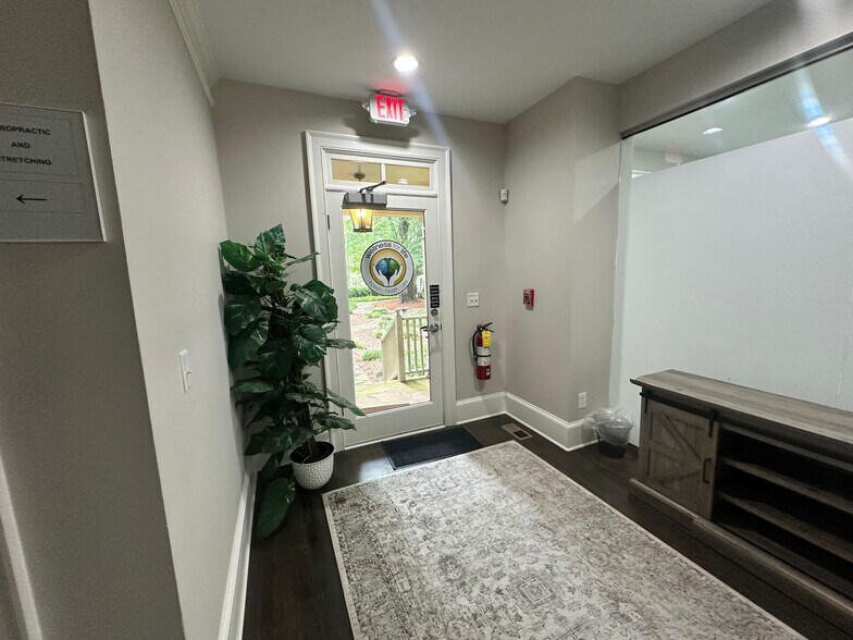 More Photos Of 5920 Odell St, Cumming Office For Sale