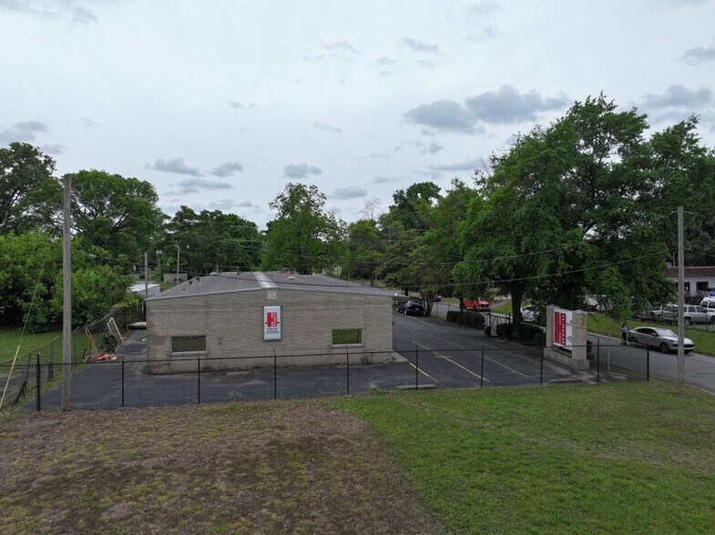 More Photos Of 208 Beech St, North Little Rock Office For Sale