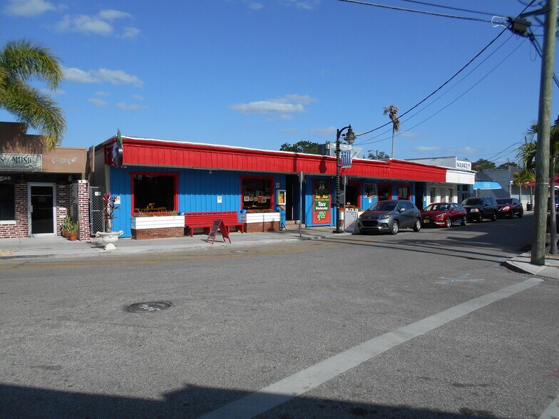 More Photos Of 530 Athens St, Tarpon Springs General Retail For Sale