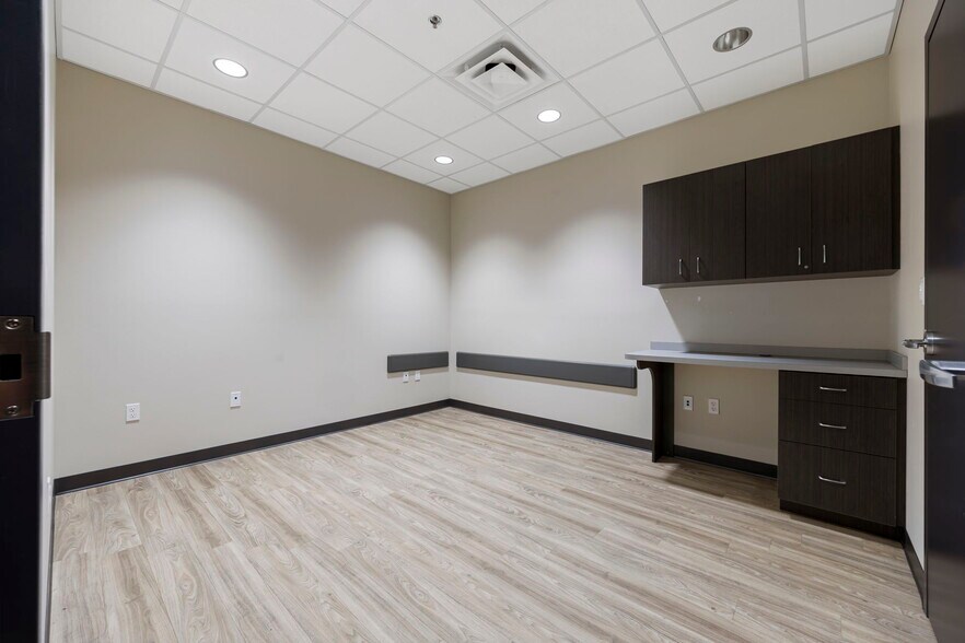 More Photos Of 23607 US HWY 27, Lake Wales Medical For Lease