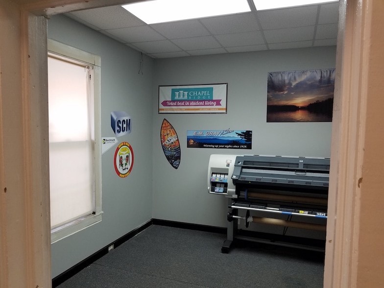 More Photos Of 3111 Norfolk St, Richmond Office For Sale