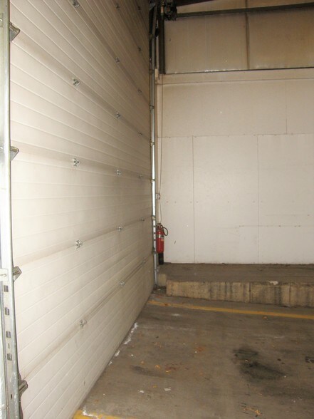 More Photos Of 2112 Industrial Dr, Niles Manufacturing For Sale